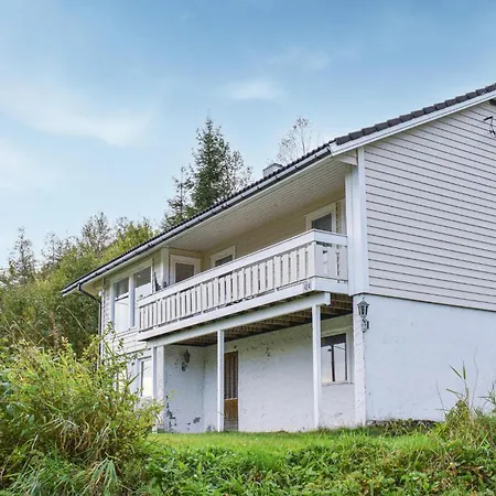 4 Bedroom Lovely In *