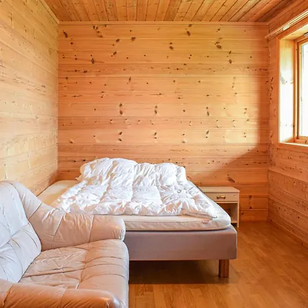 Holiday home 4 Bedroom Lovely In *